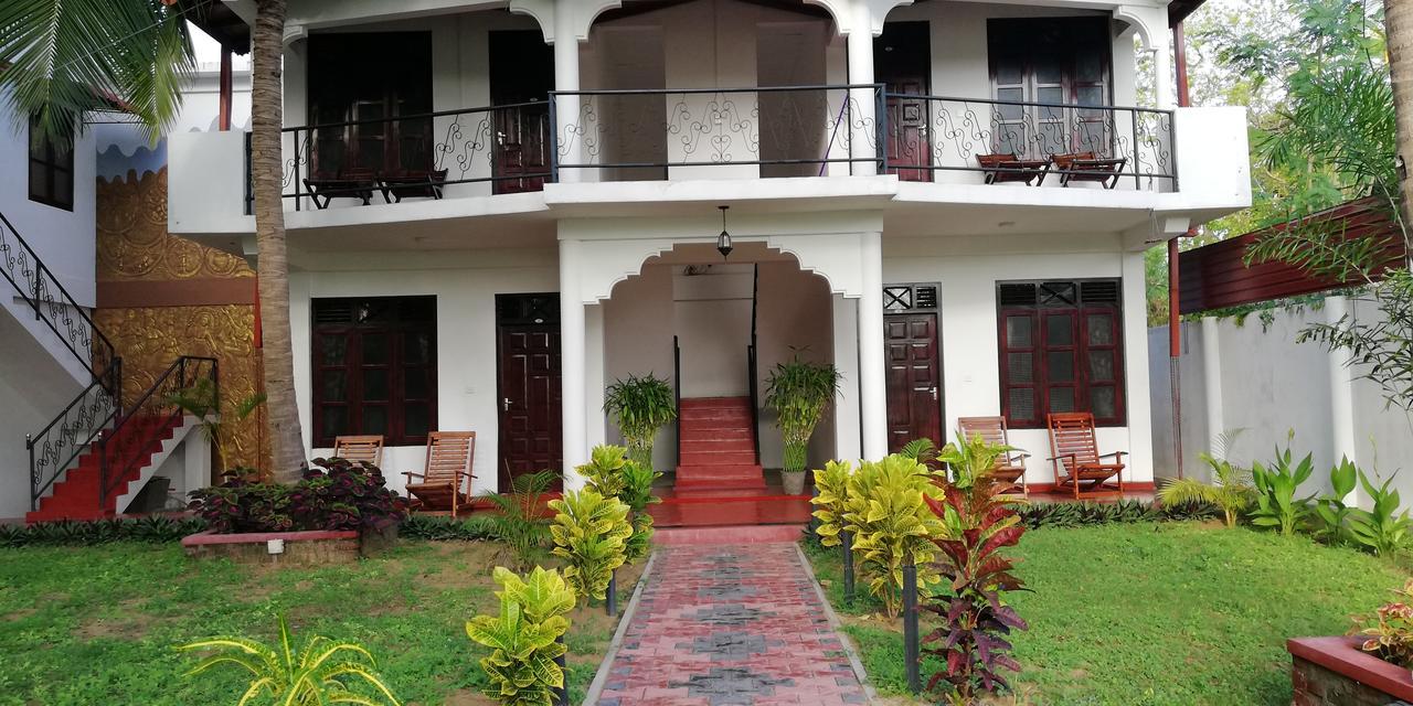 Crescent Sea Resort Nilaveli Esterno foto