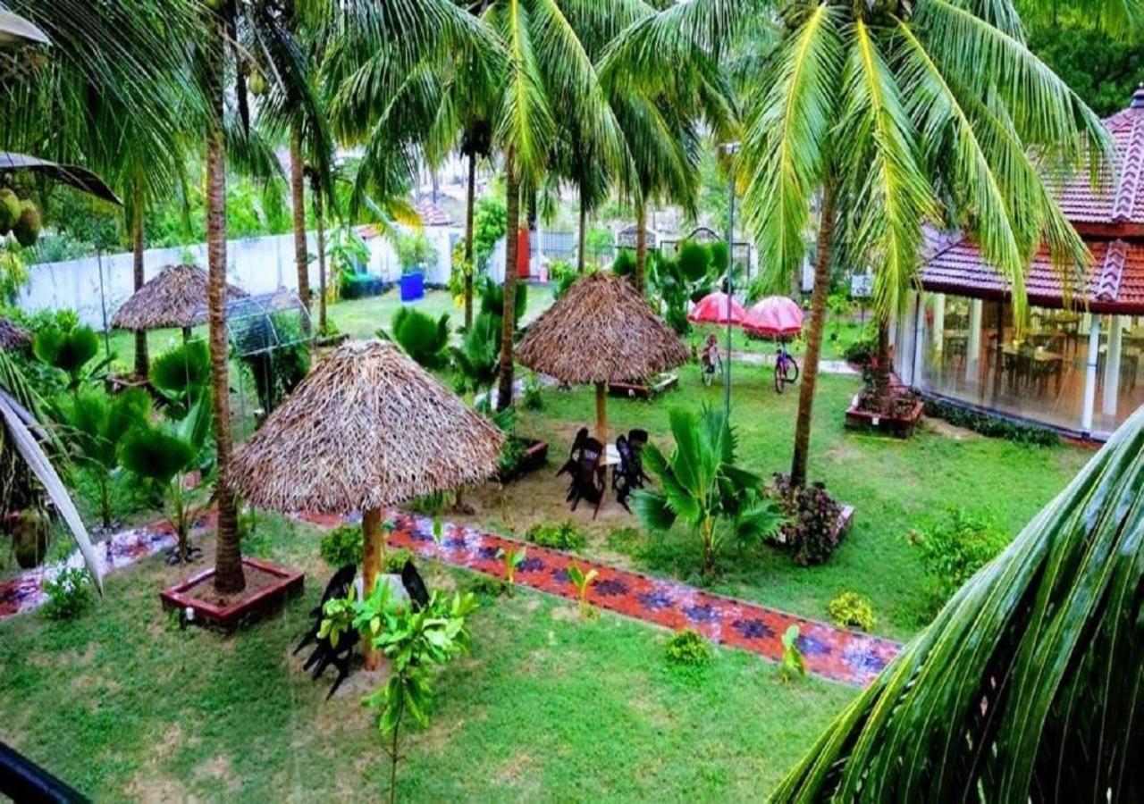 Crescent Sea Resort Nilaveli Esterno foto