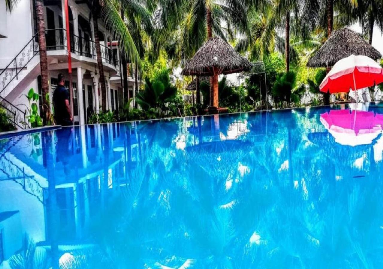 Crescent Sea Resort Nilaveli Esterno foto